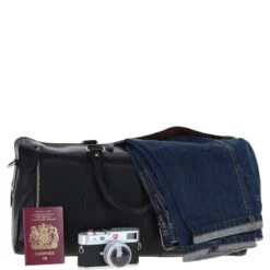 Large Leather Holdall – Black: T-77 -Luxe Style Central ashwood large leather holdall black t 77 p6759 24629 image