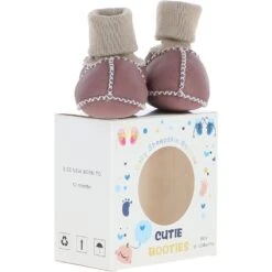 Unisex Kids Sheepskin Booties Dusty Pink: Cuties -Luxe Style Central fenland unisex kids sheepskin booties dusty pink cuties p5711 20365 image